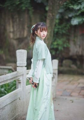 隐形的亿万富翁电影免费