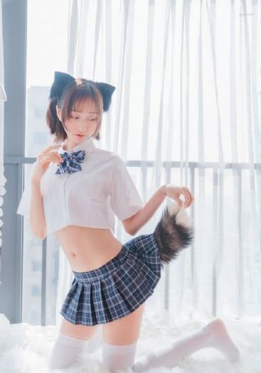 天海翼香汗女教师在线播放